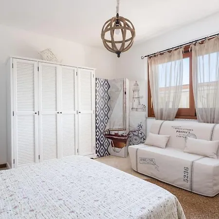 Algherobellissima Casa In Centro Con Balcone,a/c Apartment Alghero